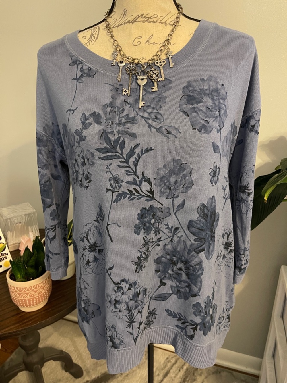 Sonoma Gray Floral Pullover Sweater Top Medium Cottagecore Soft Knit
